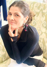 Load image into Gallery viewer, Life-Like Grape Earrings