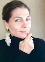 Load image into Gallery viewer, Pearly White Shell Disc Layered Drops Earrings