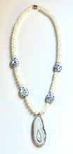 Load image into Gallery viewer, Snow White Necklace