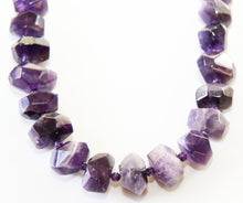 Load image into Gallery viewer, Creates Amethyst Remedy-Like Necklace