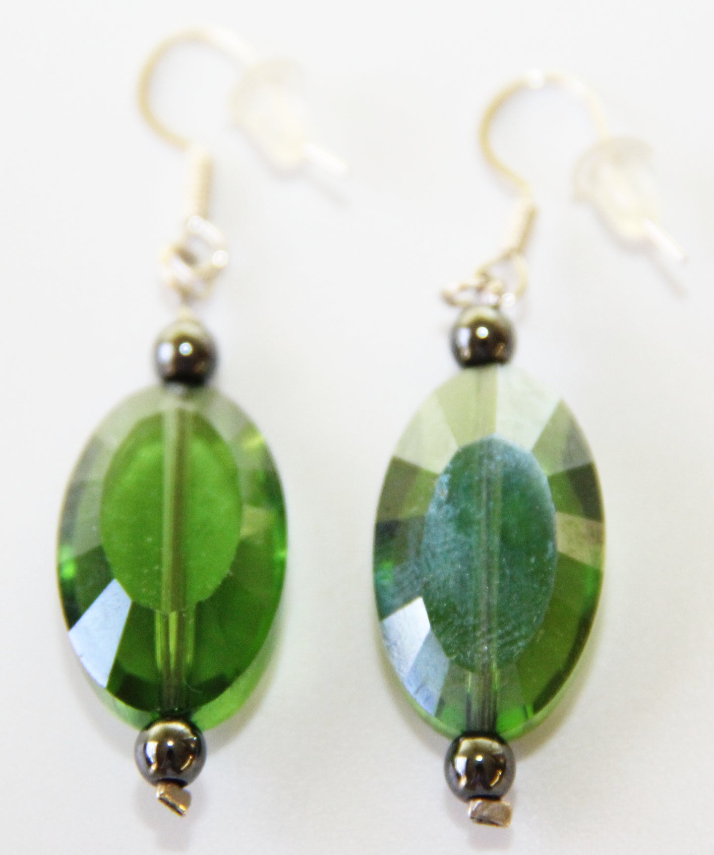 Oval Faceted Emerald Green Crystal Stones Earrings