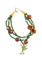 Load image into Gallery viewer, Stand Out In A Crowd Necklace
